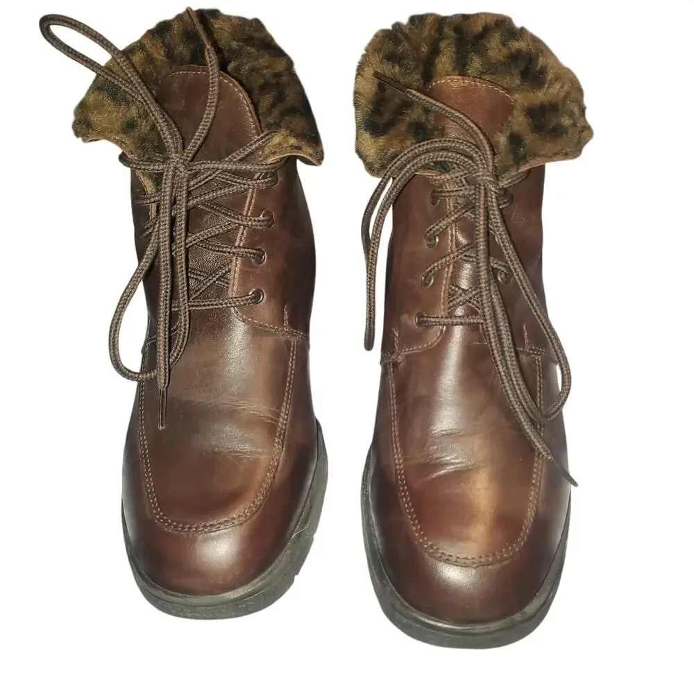 La Canadienne Size 8 Brown Leather Shearling Lined Laced Fold Over Winter Boots